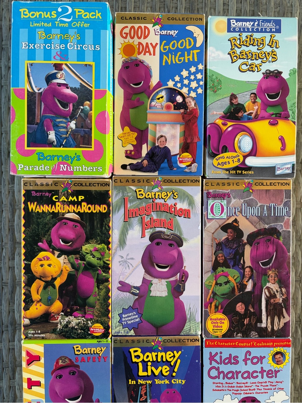 SOLD Barney Vintage Bundle of Eleven 90’s VHS Tapes - Picture 2 of 4